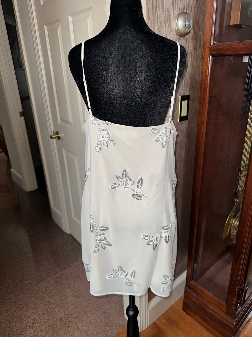 Lulu’s Dress - Picture 2 of 5